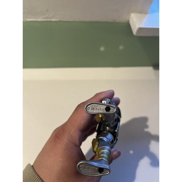 Bandai 1998 Mystic Knights of Tir-Na-Nog Angus Action Figure *Loose - Picture 3 of 3